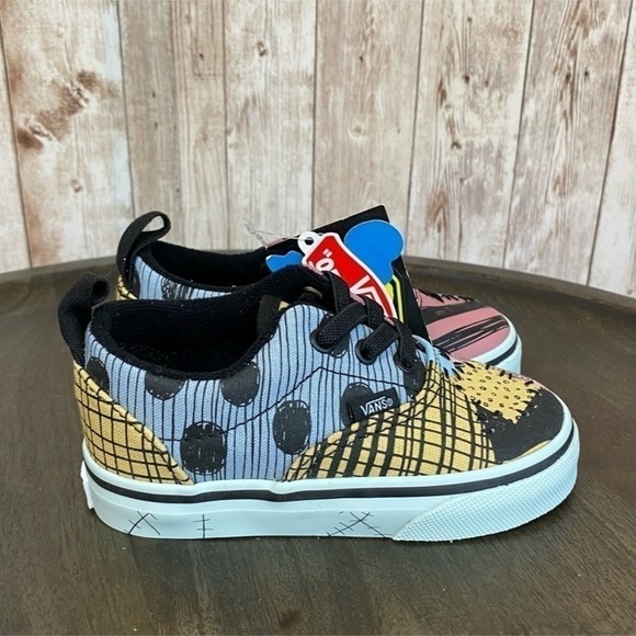 Vans Era Elastic Lace Nightmare Before Christmas Sally Sneaker Size 5 Toddler - Picture 3 of 12